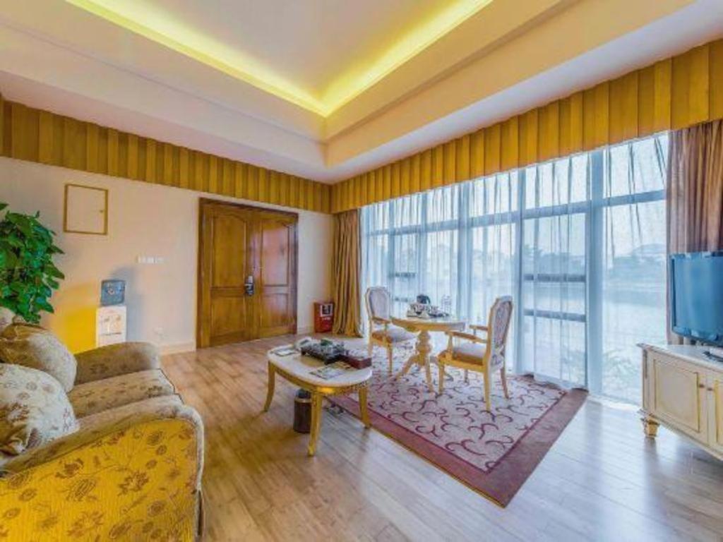 Ocean Spring Metropark Hotel Джухай Екстериор снимка