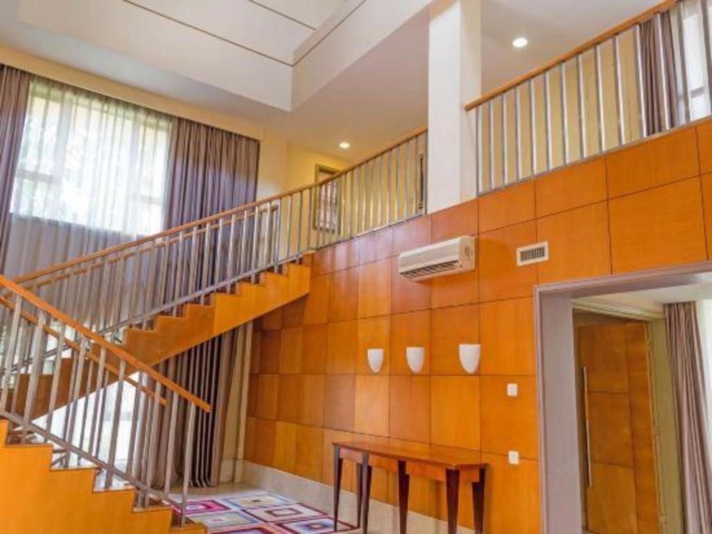 Ocean Spring Metropark Hotel Джухай Екстериор снимка