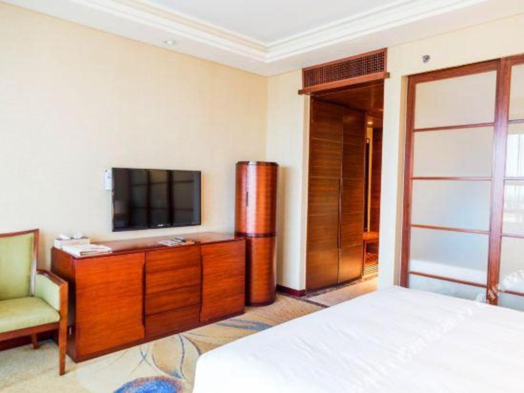 Ocean Spring Metropark Hotel Джухай Екстериор снимка