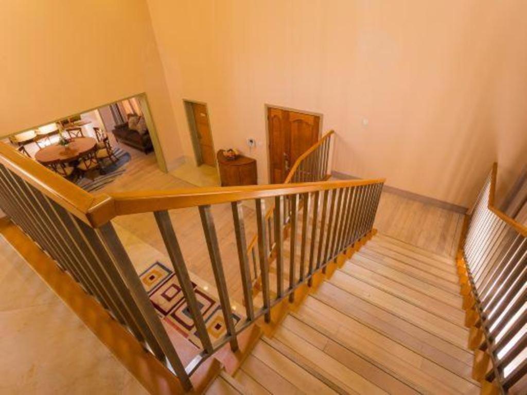 Ocean Spring Metropark Hotel Джухай Екстериор снимка