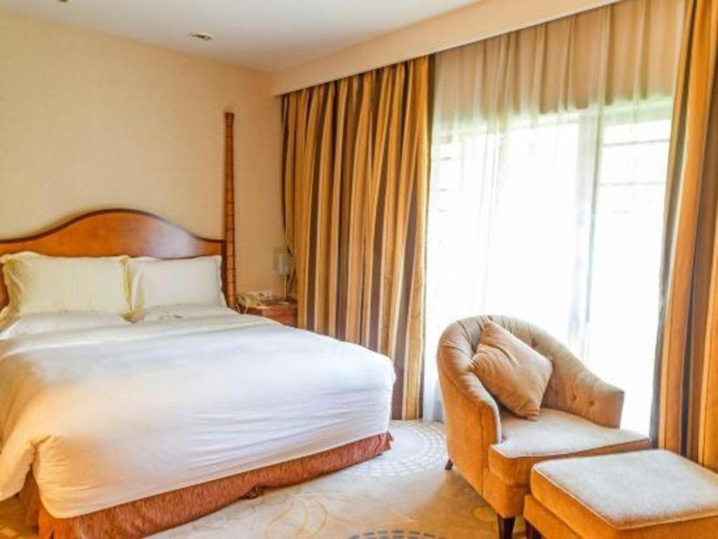 Ocean Spring Metropark Hotel Джухай Екстериор снимка