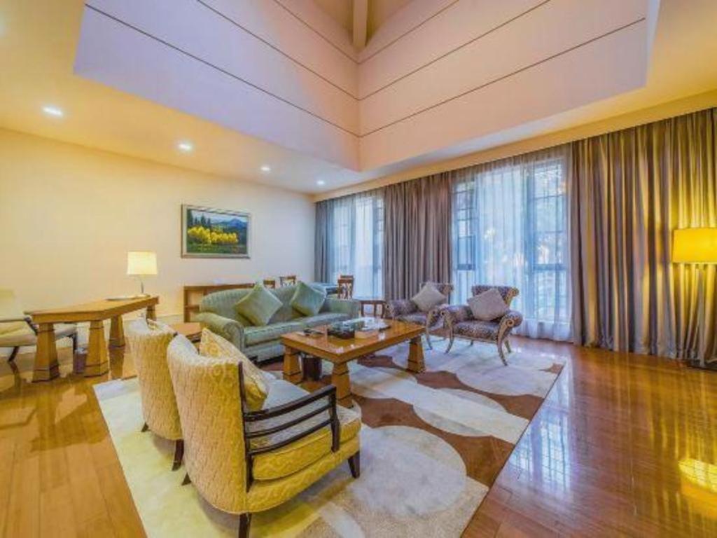Ocean Spring Metropark Hotel Джухай Екстериор снимка