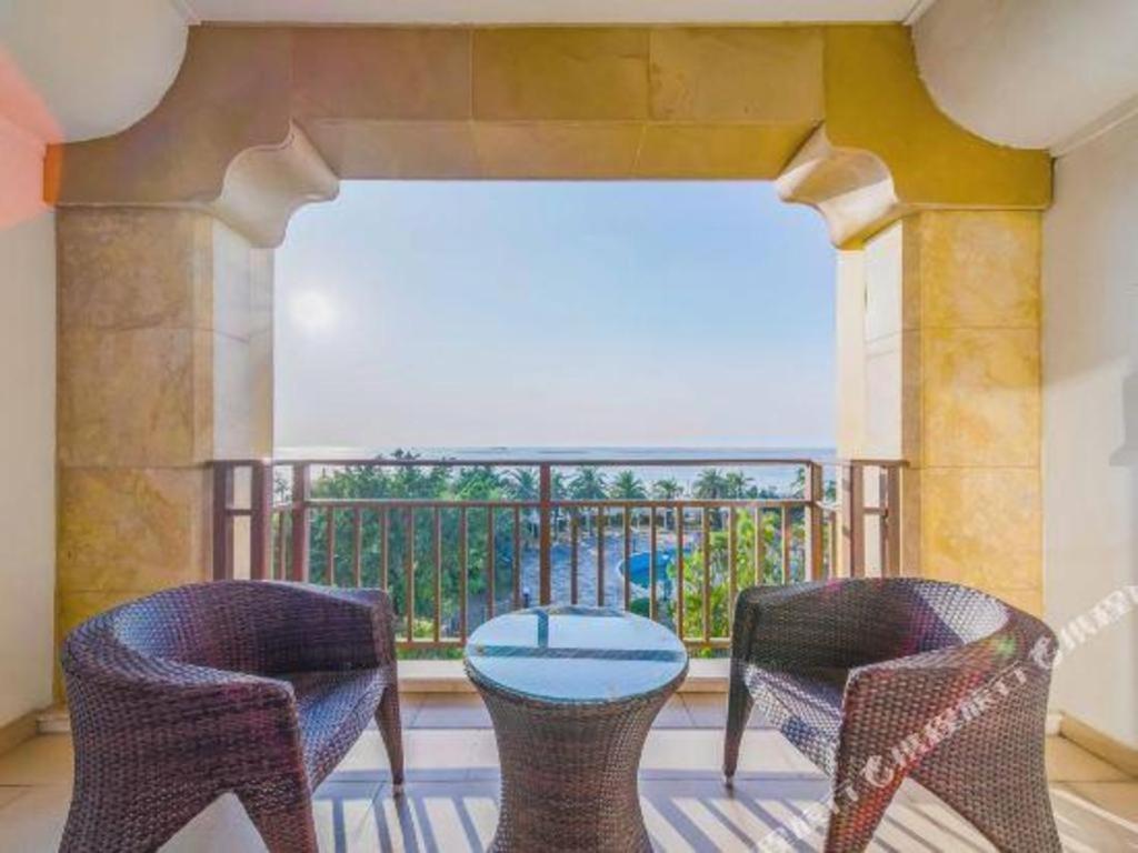Ocean Spring Metropark Hotel Джухай Екстериор снимка