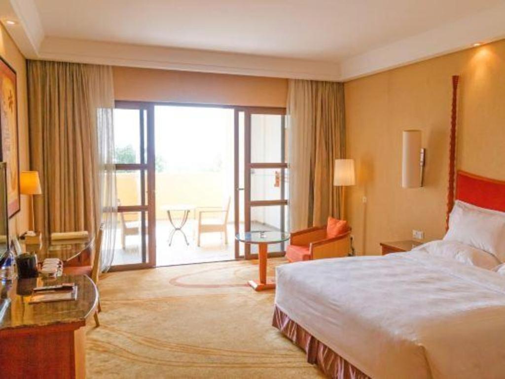 Ocean Spring Metropark Hotel Джухай Екстериор снимка