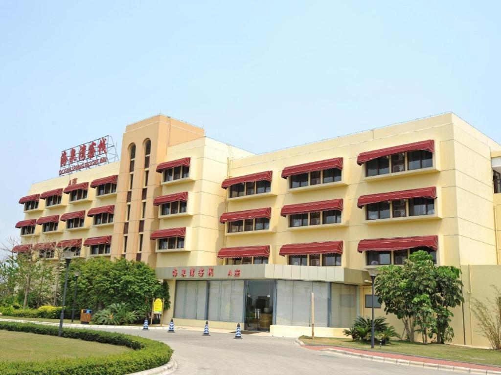 Ocean Spring Metropark Hotel Джухай Екстериор снимка